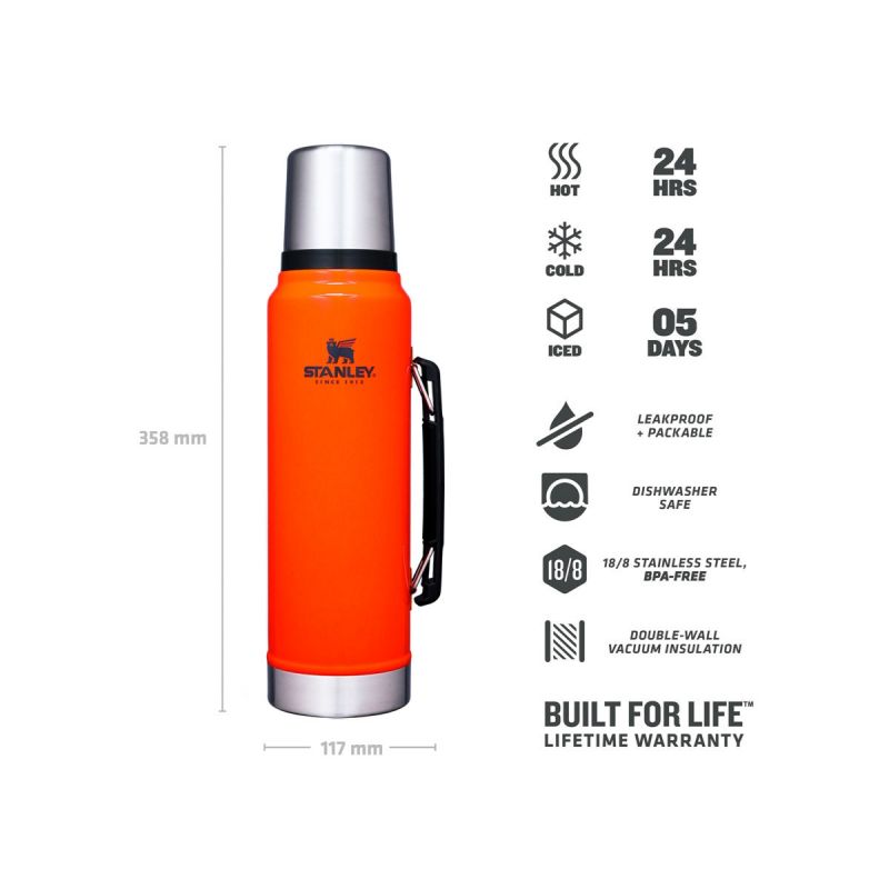 Stanley The 1.5qt Classic Legendary Water Bottle in Blaze Orange