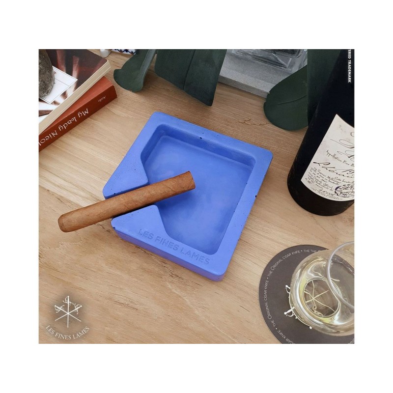 Les Fines Lames Ashtray for Cigars MONAD BLUE