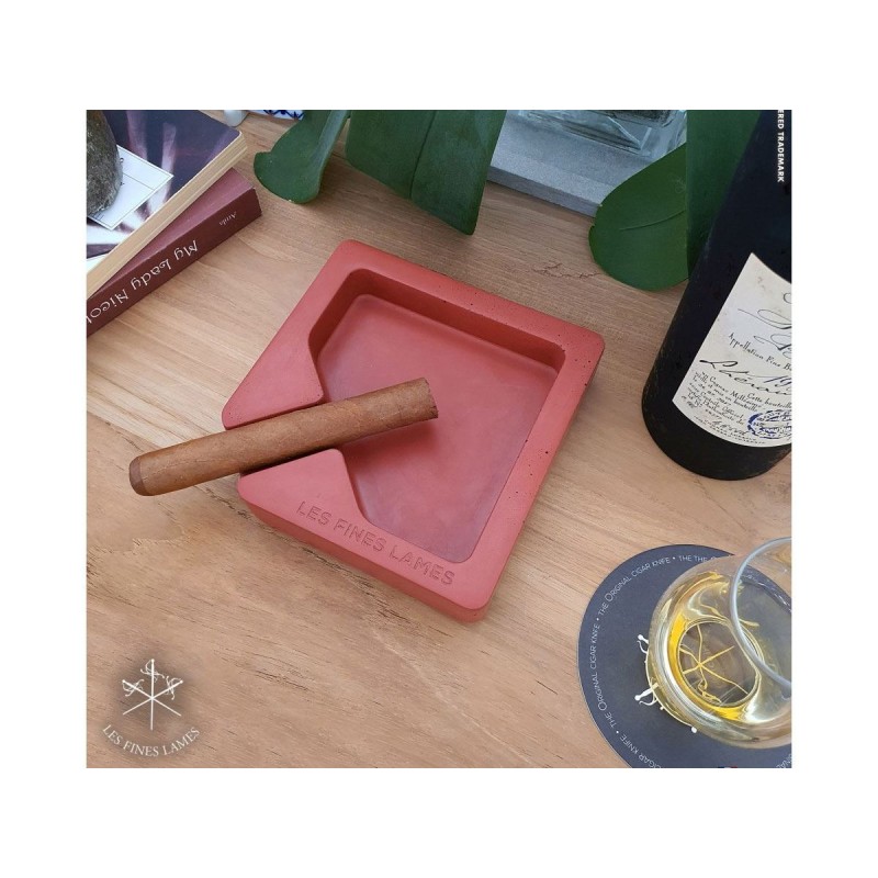 Les Fines Lames Aschenbecher für Zigarren MONAD RED